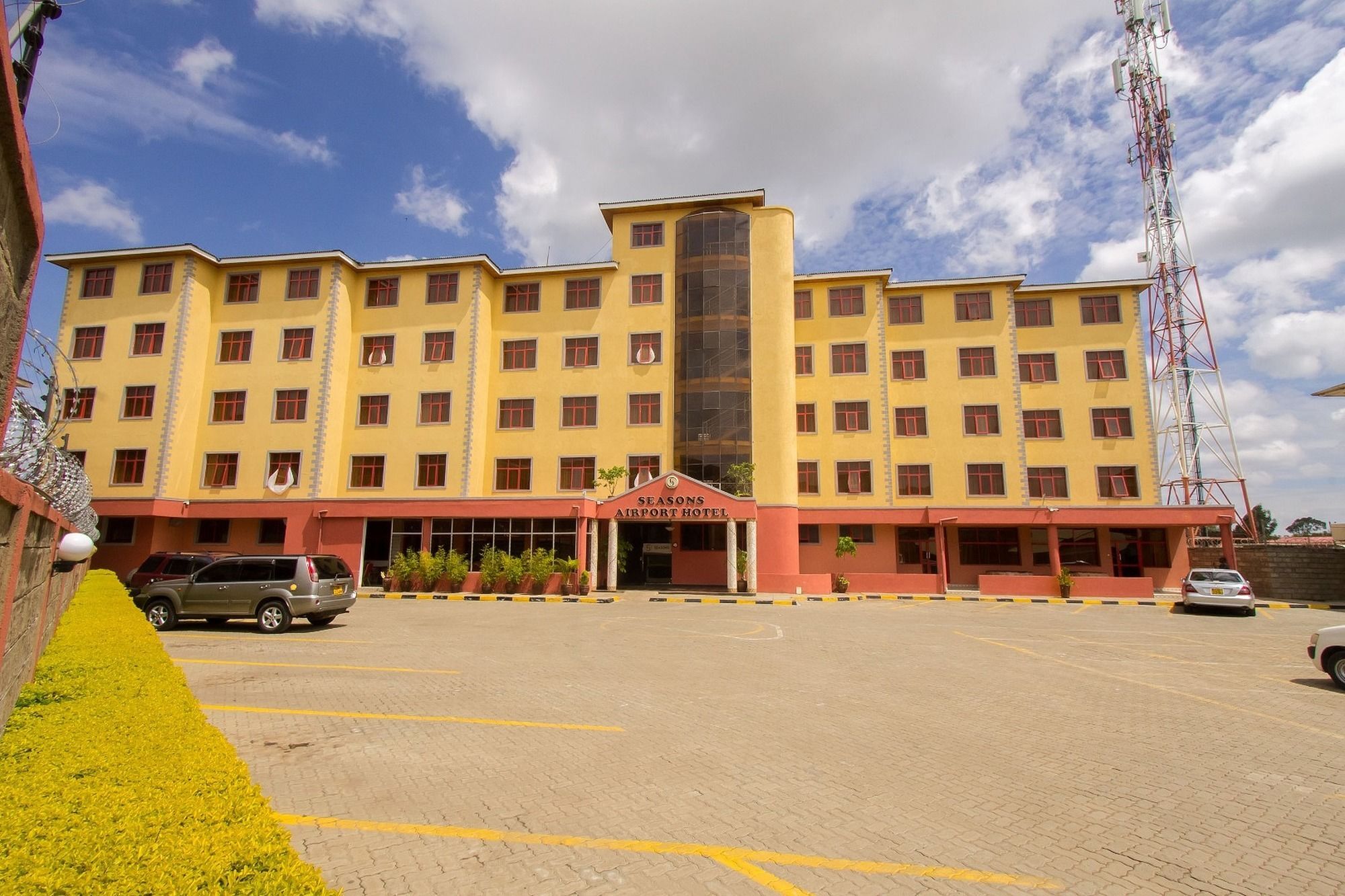 Airport Seasons Hotel Nairobi Exterior photo